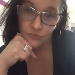 Meet your Posher, Jalia